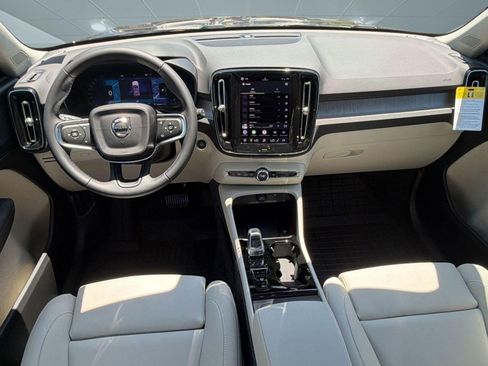 New 2026 Volvo XC40 B4 Plus w/ Climate Package FWD image 16