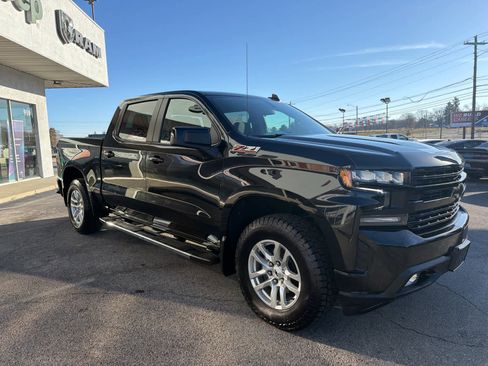 Used 2022 Chevrolet Silverado 1500 RST w/ Z71 Off-Road Package image 4