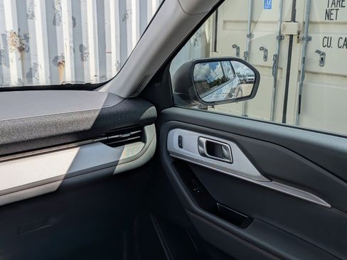 New 2026 Ford Explorer Active RWD image 20