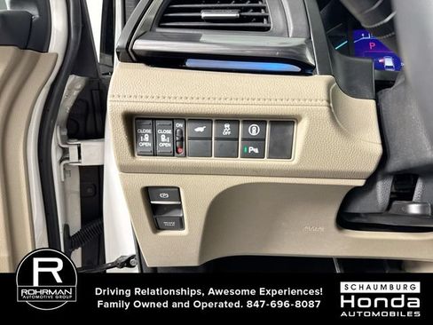 Used 2023 Honda Odyssey Elite image 15