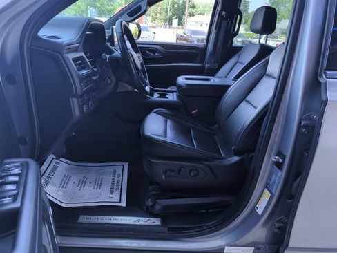 Used 2024 Chevrolet Suburban High Country AWD/4WD image 12