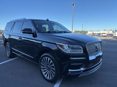 Used 2021 Lincoln Navigator Reserve w/ Luxury Package image 6