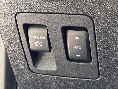 Used 2020 Ford F150 XLT w/ Equipment Group 302A Luxury AWD/4WD image 52