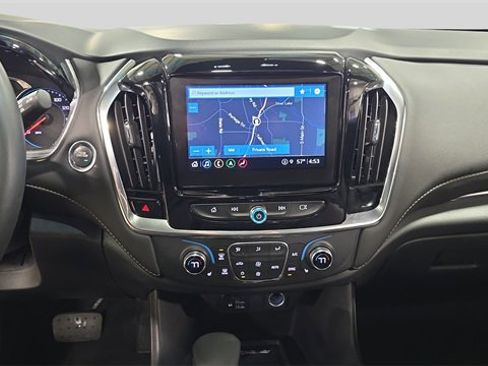 Used 2023 Chevrolet Traverse LT w/ LT Premium Package image 18