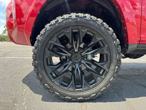 Used 2017 Toyota 4Runner SR5 Premium RWD image 11
