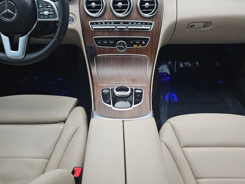 Used 2019 Mercedes-Benz C 300 Sedan image 18