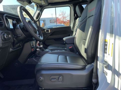 New 2026 Jeep Gladiator Rubicon AWD/4WD image 24