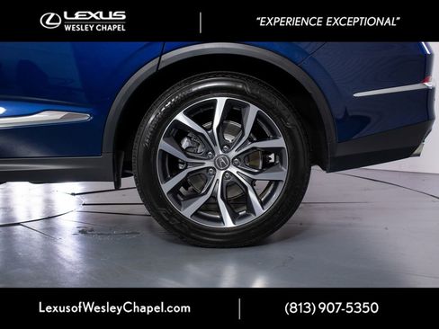 Used 2022 Acura MDX FWD w/ Technology Package image 11