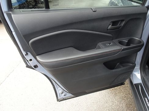 Used 2025 Honda Passport TrailSport image 17