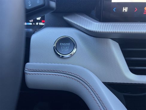 New 2025 Ford Explorer Active w/ Active Comfort Package image 5