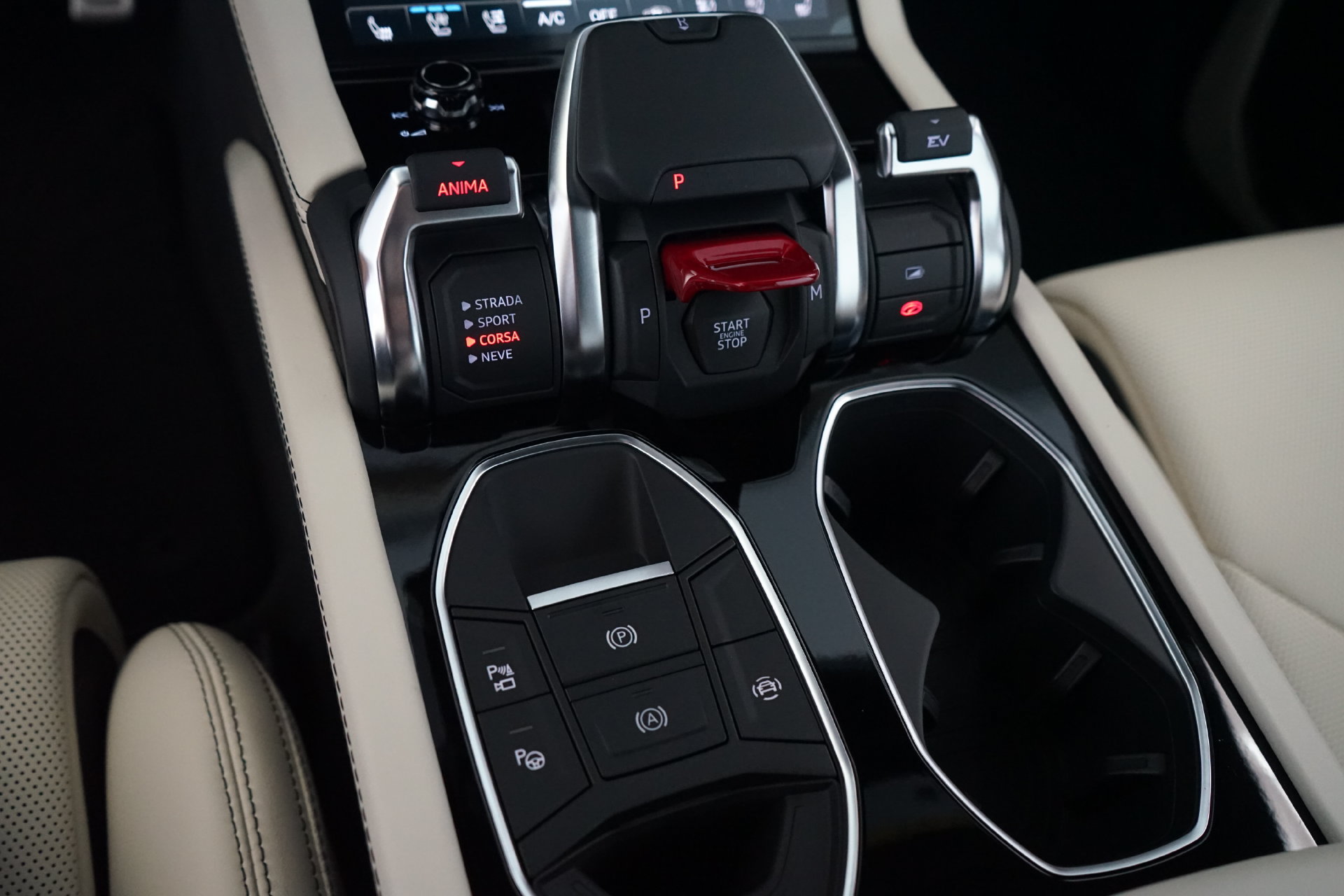 Used 2025 Lamborghini Urus SE AWD/4WD image 20