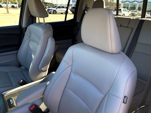 Used 2023 Honda Ridgeline RTL-E image 13