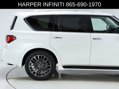 Used 2024 INFINITI QX80 Premium Select w/ Cargo Package image 12
