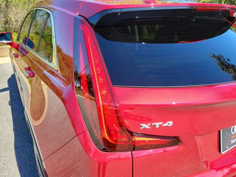 Used 2019 Cadillac XT4 Premium Luxury w/ Driver Awareness Package image 10