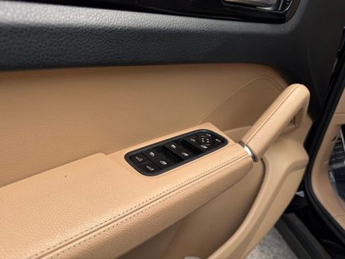 Used 2019 Porsche Cayenne image 11