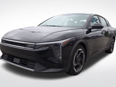 Certified 2025 Kia K4 EX image 6