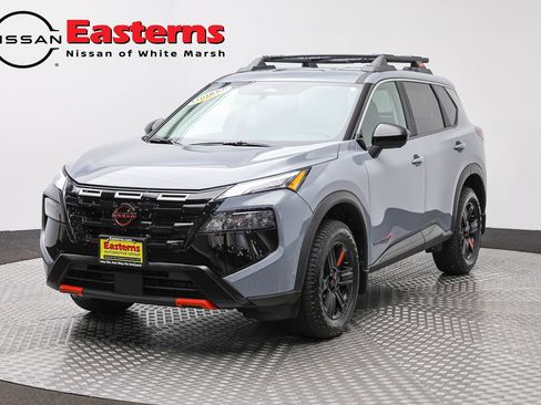 Used 2026 Nissan Rogue SV AWD/4WD image 1