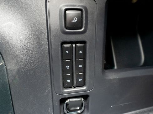 Used 2025 Ford Expedition Max Active image 37