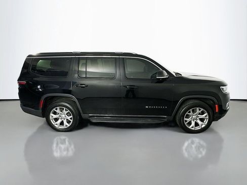 Used 2022 Jeep Wagoneer Series II AWD/4WD image 8