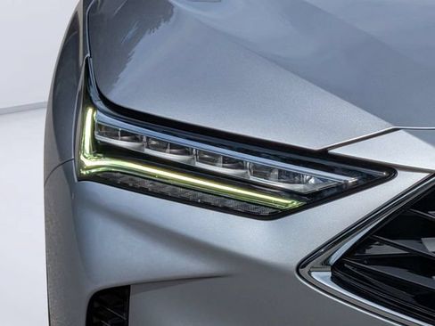 Certified 2025 Acura MDX FWD w/ Technology Package image 9
