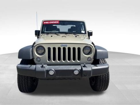 Used 2018 Jeep Wrangler Sport w/ Connectivity Group AWD/4WD image 4