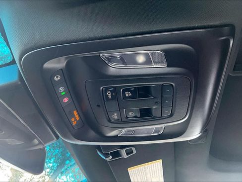 Used 2022 Cadillac CT4 V w/ Technology Package RWD image 32