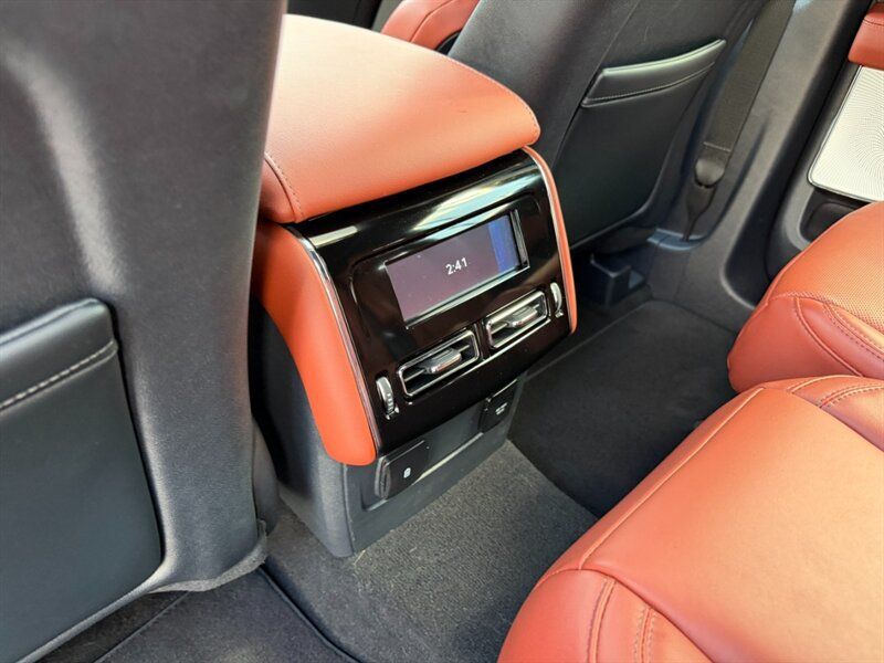 Used 2025 Lincoln Aviator Reserve w/ Equipment Group 201A AWD/4WD image 24