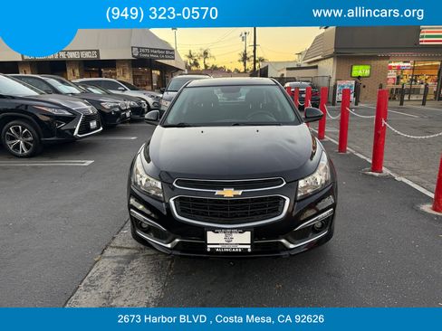 Used 2015 Chevrolet Cruze LT w/ Sun And Sound Package image 2