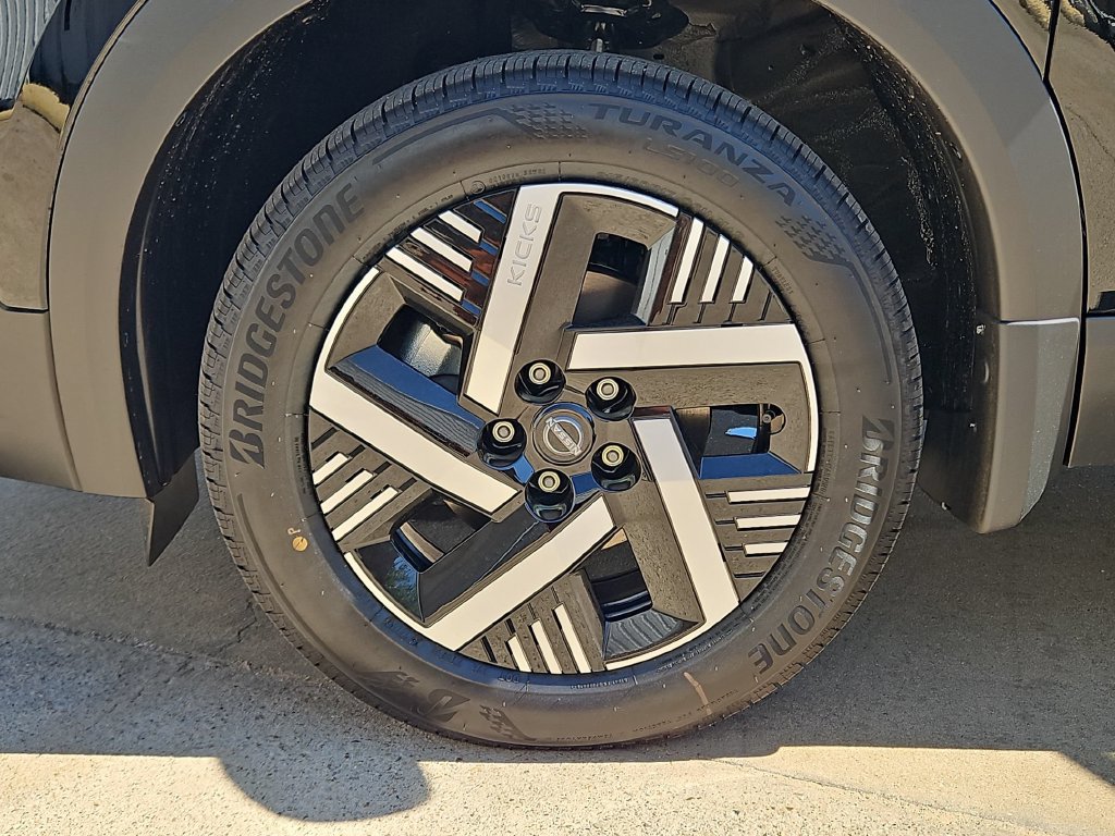 New 2027 Nissan Kicks SV FWD image 26