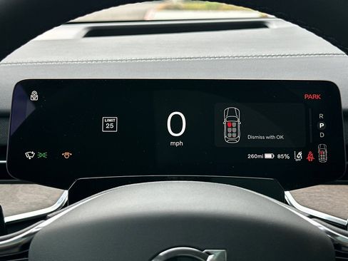 New 2025 Volvo EX90 Plus w/ Protection Package Premier image 30