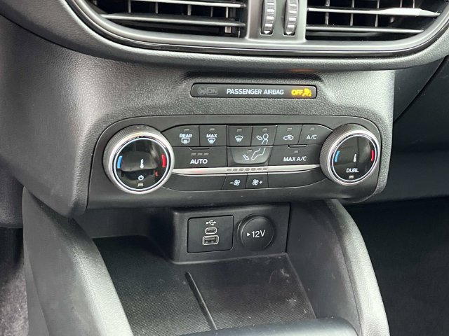 Used 2025 Ford Escape ST-Line AWD/4WD image 30