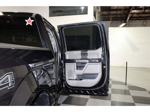 Used 2020 Ford F150 XLT image 21