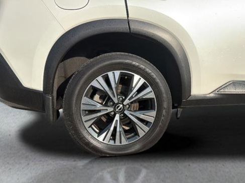 Used 2023 Nissan Rogue SV AWD/4WD image 13
