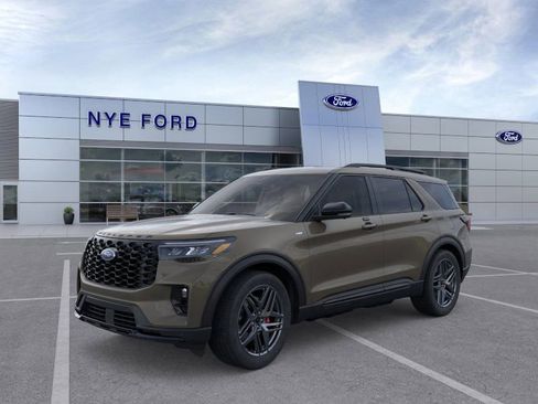 New 2026 Ford Explorer ST-Line w/ ST-Line Street Pack image 2