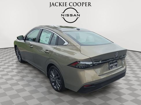 New 2026 Nissan Sentra SL w/ Floor Mat Package FWD image 7