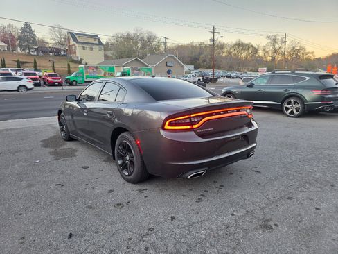Used 2020 Dodge Charger SXT image 7