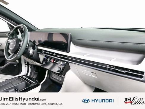 Certified 2025 Hyundai Tucson Limited image 26