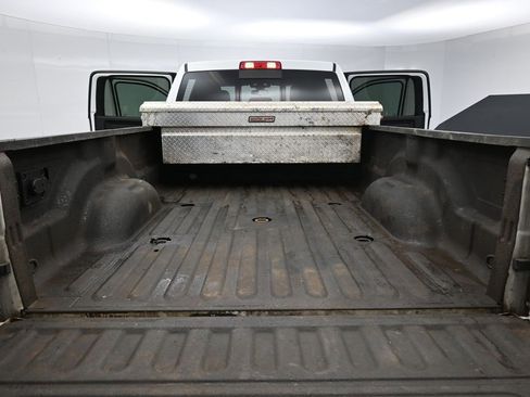 Used 2024 RAM 3500 Tradesman w/ Chrome Appearance Group image 23