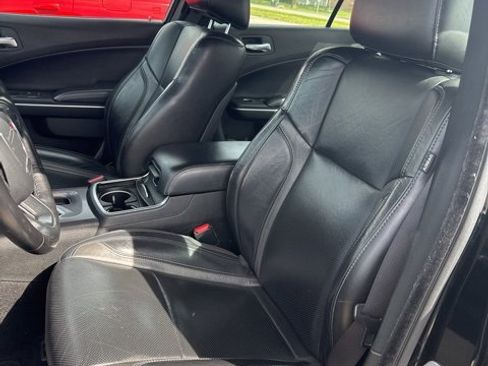 Used 2022 Dodge Charger SXT w/ Leather Interior Group image 10