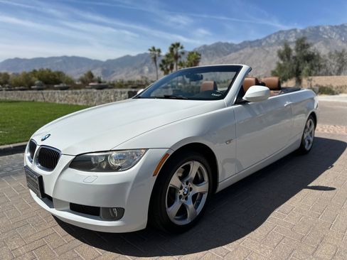 Used 2010 BMW 328i Convertible w/ Premium Pkg RWD image 21