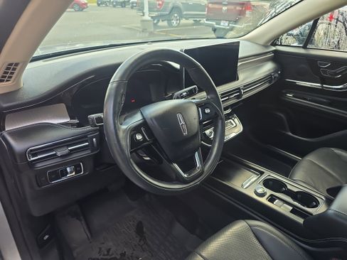 Used 2023 Lincoln Corsair Reserve w/ Equipment Group 201A AWD/4WD image 10