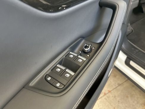 Used 2025 Audi Q7 3.0T Premium Plus image 41