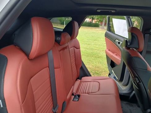 New 2026 Kia Sportage SX Prestige image 43