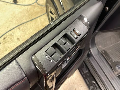 Certified 2023 Toyota 4Runner TRD Off-Road Premium w/ Off Road Premium Plus Package AWD/4WD image 15