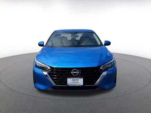 Used 2025 Nissan Sentra SV FWD image 4