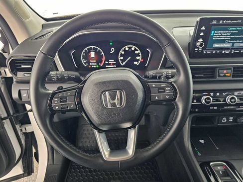 Used 2025 Honda Pilot EX-L image 24