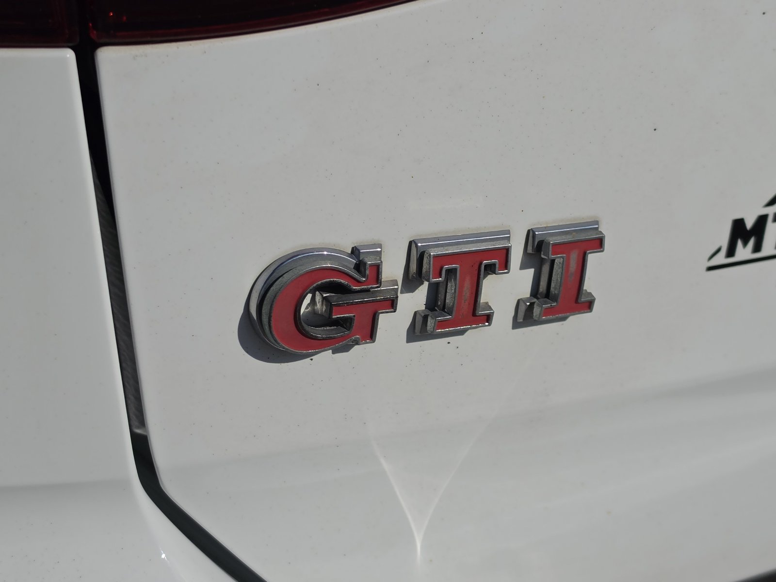 Used 2018 Volkswagen GTI SE FWD image 9