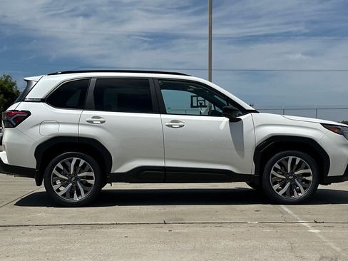New 2026 Subaru Forester Touring AWD/4WD image 2