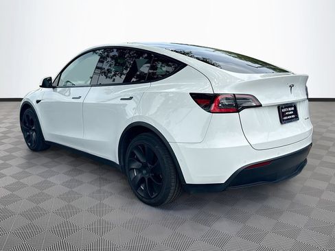 Used 2021 Tesla Model Y Long Range AWD/4WD image 5