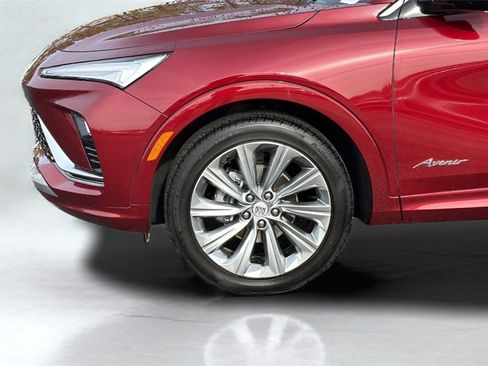 Used 2025 Buick Envista Avenir image 24